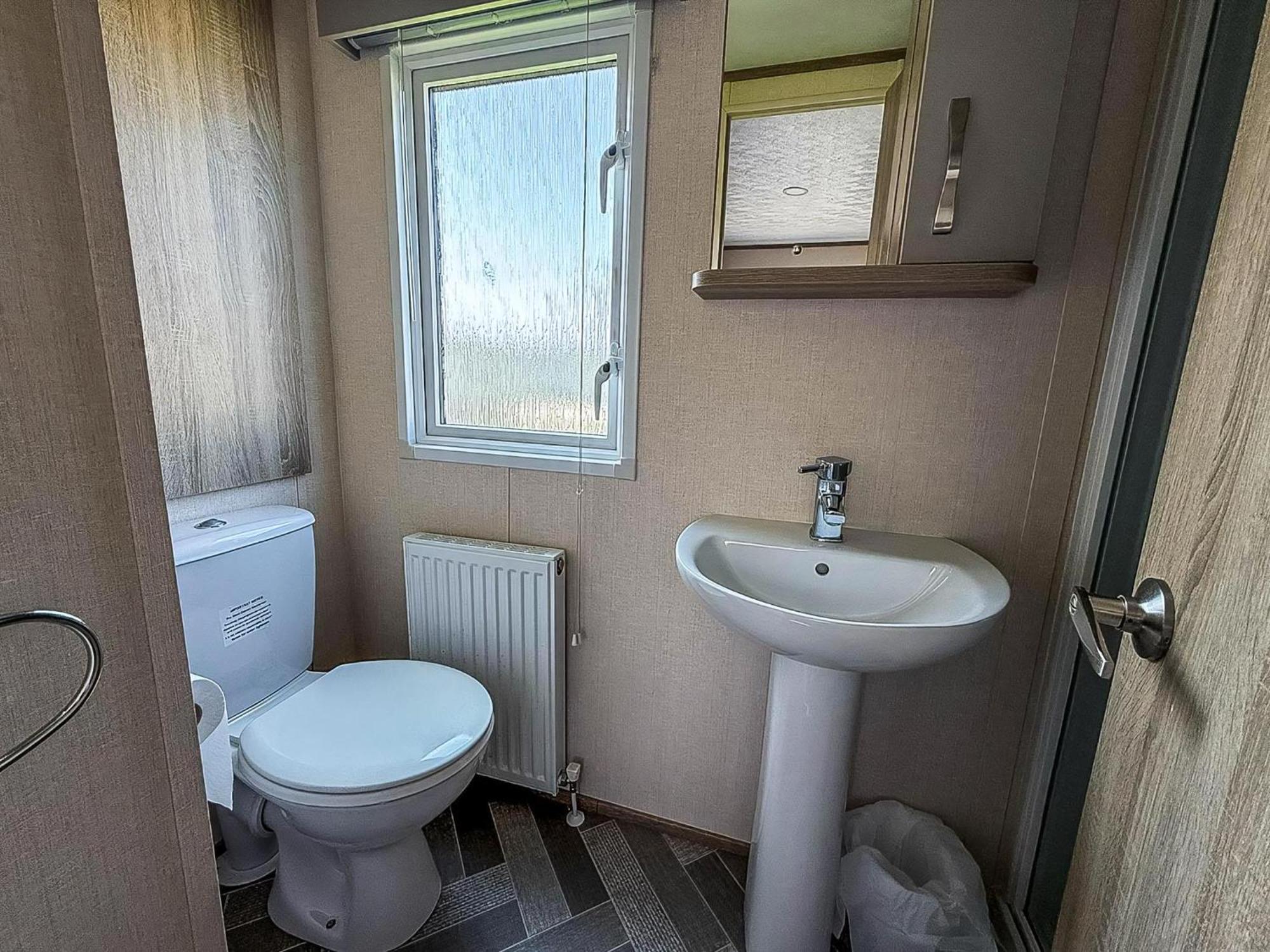 Beautiful 8 Berth Caravan At Heacham Beach In Norfolk Ref 21056C Экстерьер фото